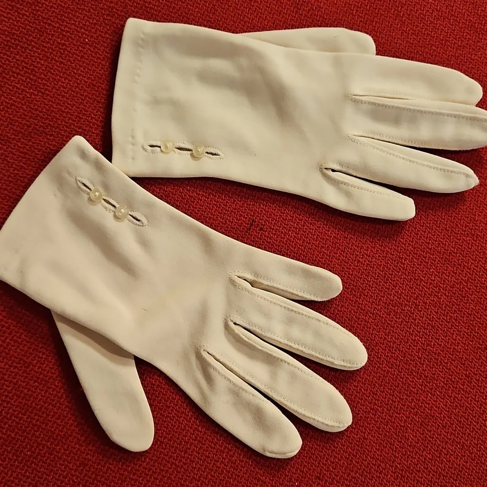 Vintage cream ivory dress gloves button detail OS Formal Church Cotillion Prom